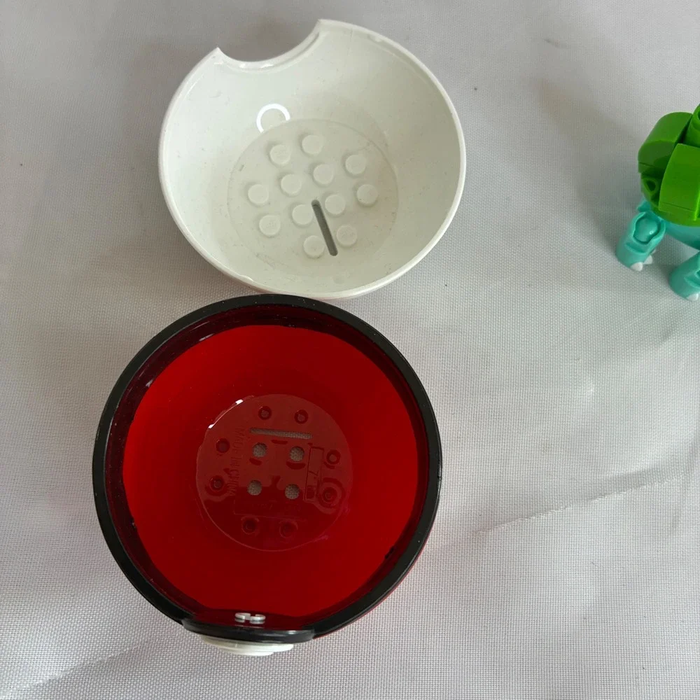 Pokemon Bulbasaur Nano Block Set Mega Construx in Poke Ball Toy Kids Collectible